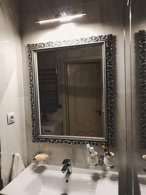 Зеркало в багете в ванную под заказ по нужным размерам
