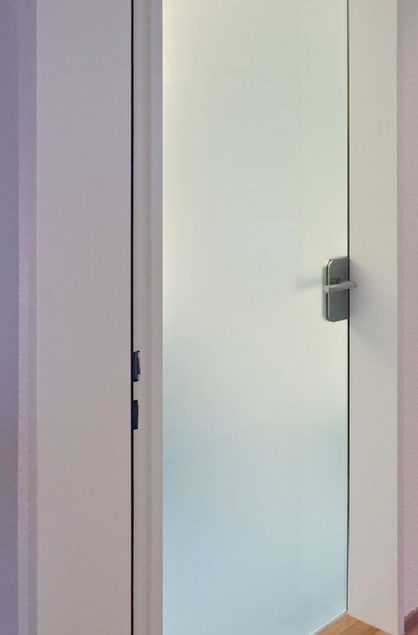 Матовая межкомнатная стеклянная дверь
